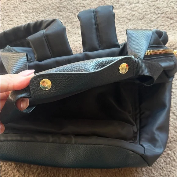 Stylish full size travel Black Backpack - Picture 3 of 7